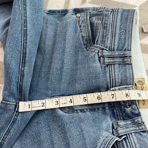 Democracy "Ab"solution Light Wash size 6 Women’s Denim - Picture 9 of 10
